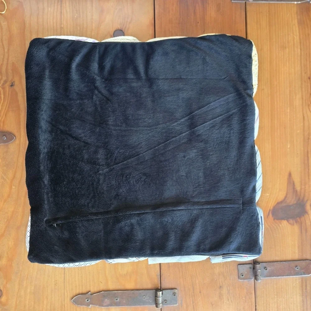 Vintage Dreamweavers Handmade Silk Tie Pillow Cover with‎ Hand-Rolled Roses